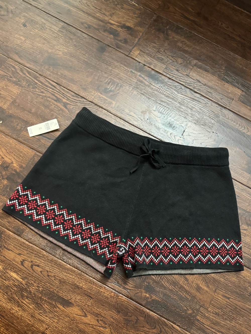 NWT BEACHRIOT for Anthropologie Black Sweater Shorts with Red Pattern Size XL
